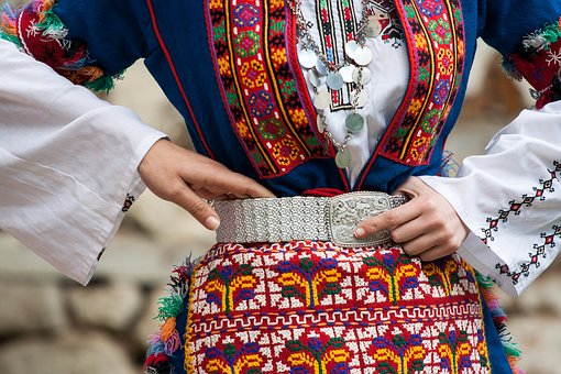 bulgarian folk costume 4017174 340